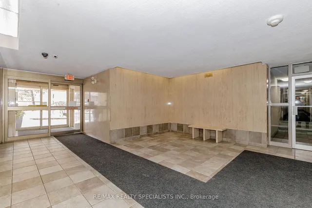 Additional image 6 of 1 Four Winds Dr Unit 106