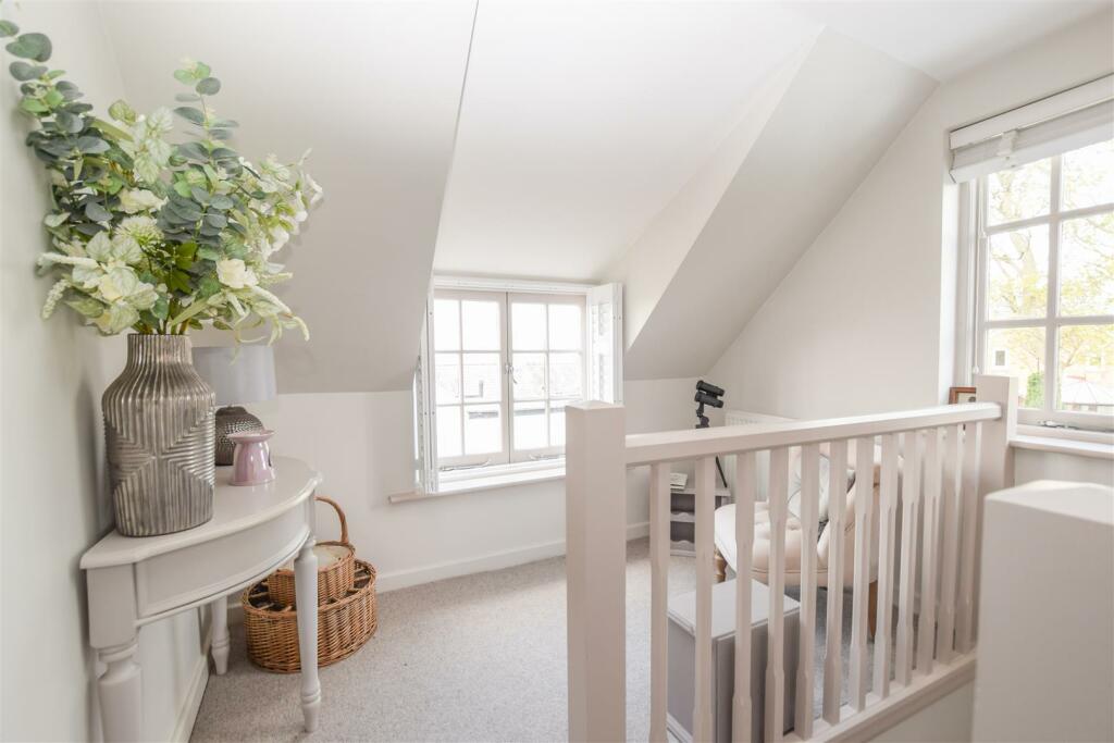 Additional image 20 of The Parade, Parkgate