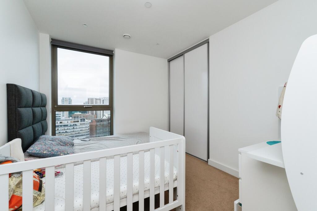 Additional image 10 of 1 Caithness Walk, Croydon, CR0