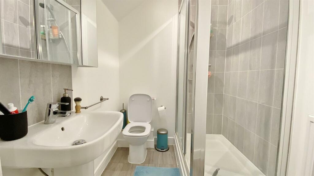 Additional image 11 of Honeypot Way, Walton On The Naze