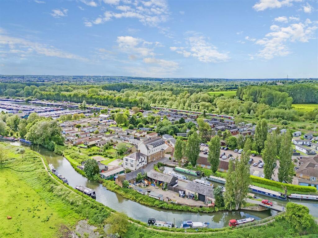 Additional image 4 of The Mill House, Roydon