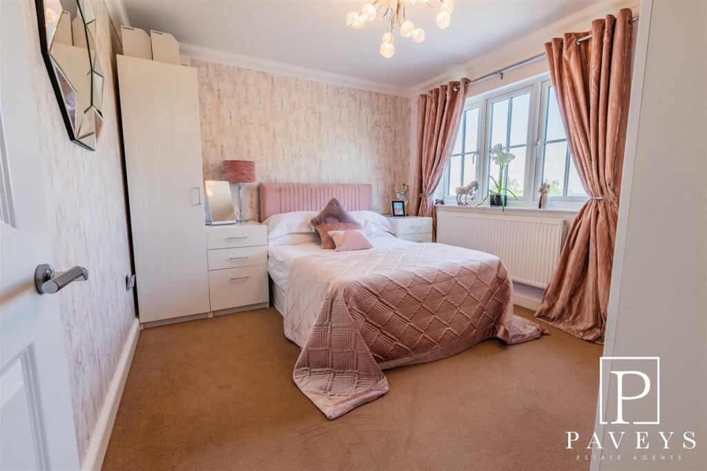 Additional image 25 of Kirby Road, Walton On The Naze