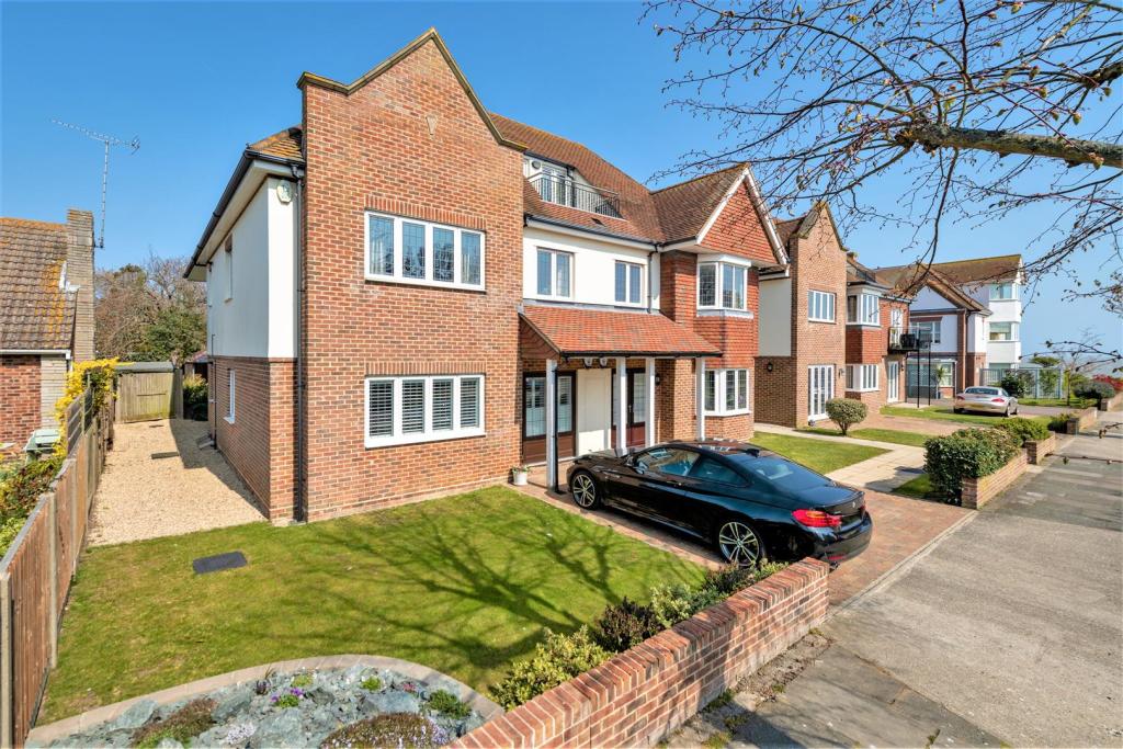 Additional image 18 of Winchester Road, Frinton-On-Sea