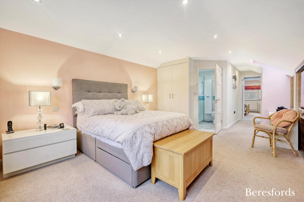 Additional image 19 of Runsell Close, Danbury, CM3