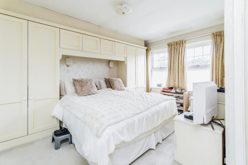 Additional image 8 of Crozier Drive, South Croydon, Surrey, CR2