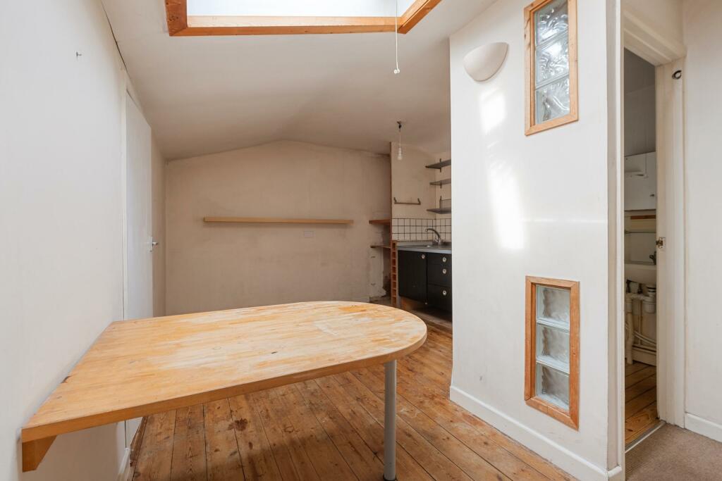 Additional image 16 of Manor Parade, Brightlingsea, CO7