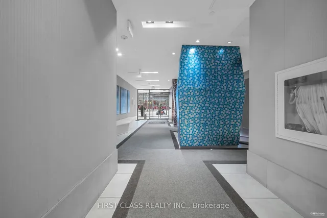 Additional image 34 of 832 Bay St Unit 4609