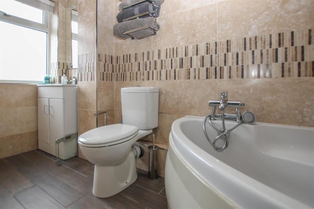 Additional image 11 of Manor Way, Brentwood