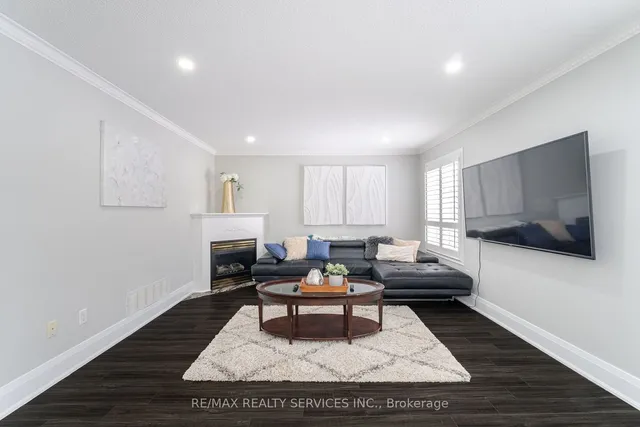 Additional image 16 of 57 Legend Lane