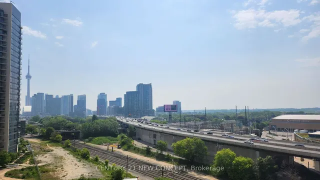 Additional image 13 of 65 East Liberty St Unit 1002