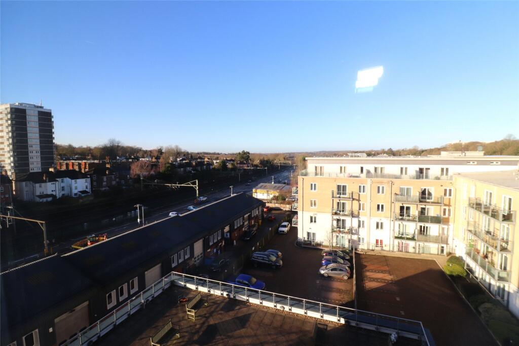 Additional image 5 of 12 St James Road, Brentwood, Essex, CM14