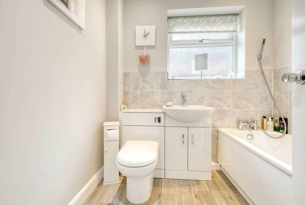 Additional image 8 of Harpers Lane, Doddinghurst, CM15