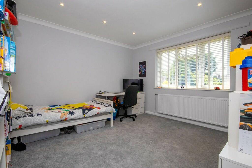 Additional image 15 of Park Avenue, Hutton, Brentwood, Essex, CM13