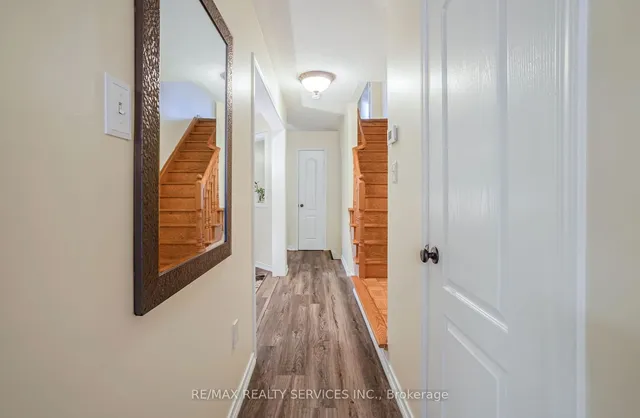 Additional image 6 of 28 Native Landing