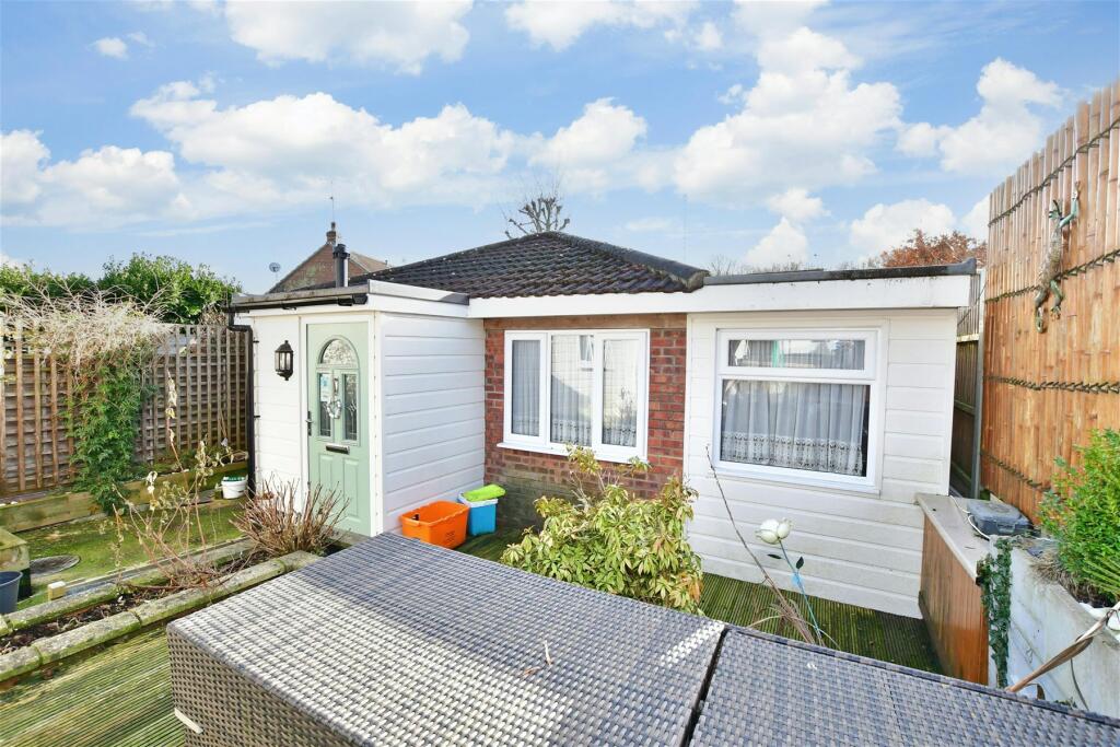 Additional image 15 of Hillside Road, Billericay, Essex
