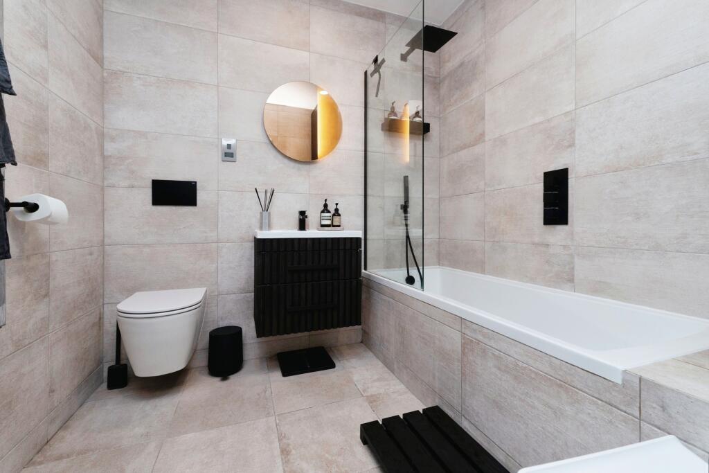 Additional image 11 of Edward Road, Coulsdon, CR5