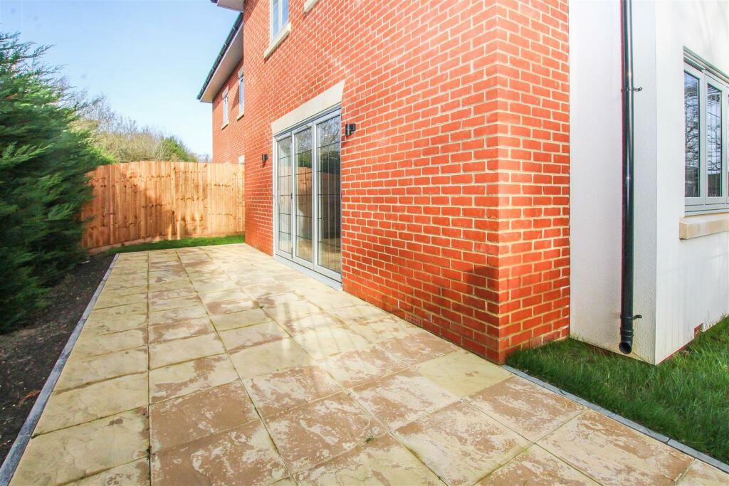 Additional image 14 of Shenfield Road, Shenfield, Brentwood