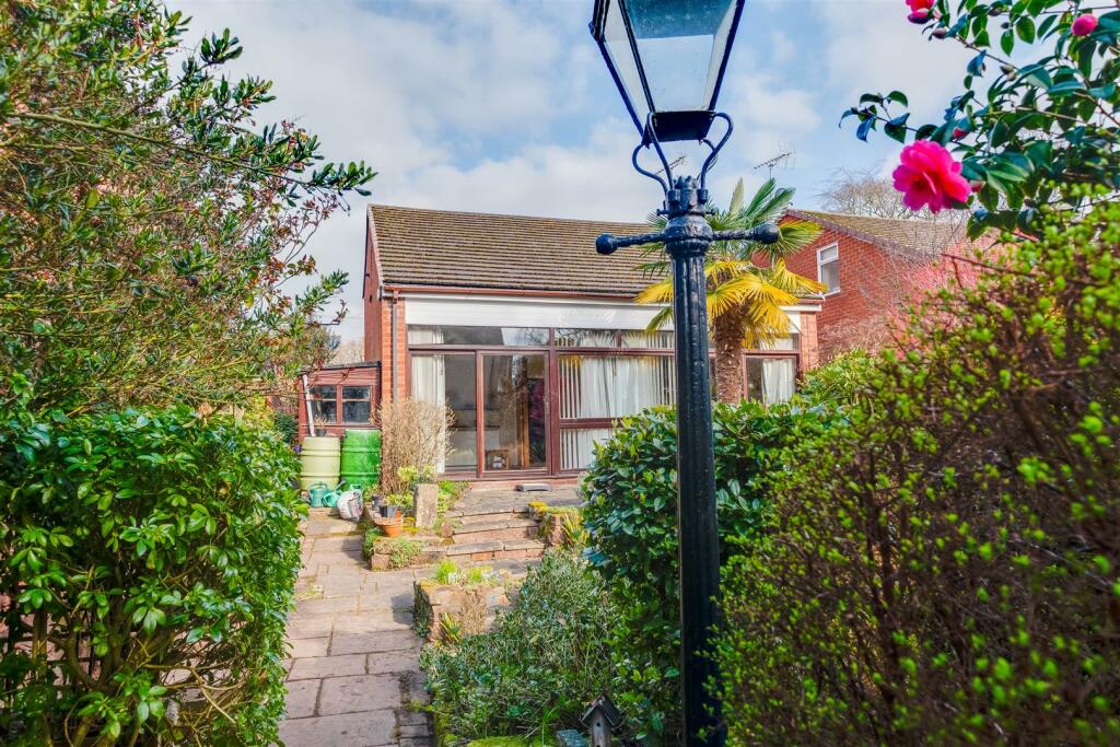 Additional image 18 of Wood Lane, Parkgate, Neston