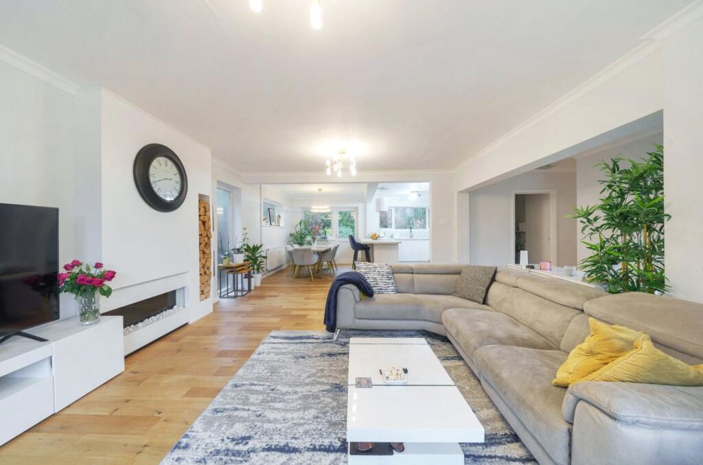 Additional image 13 of The Vale, Coulsdon, CR5