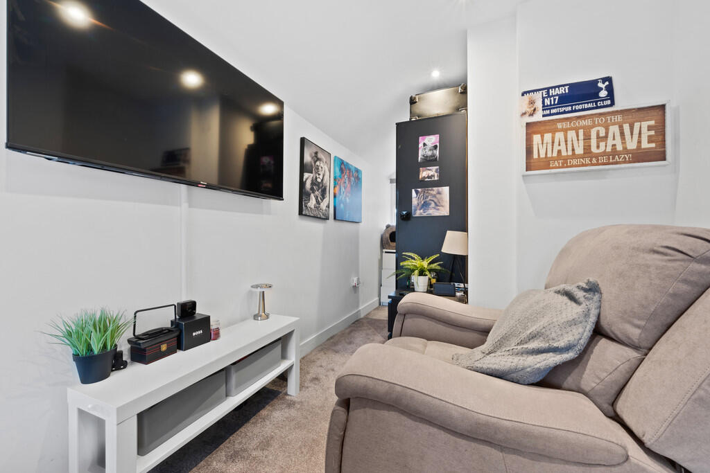 Additional image 11 of Oakley Avenue, Beddington