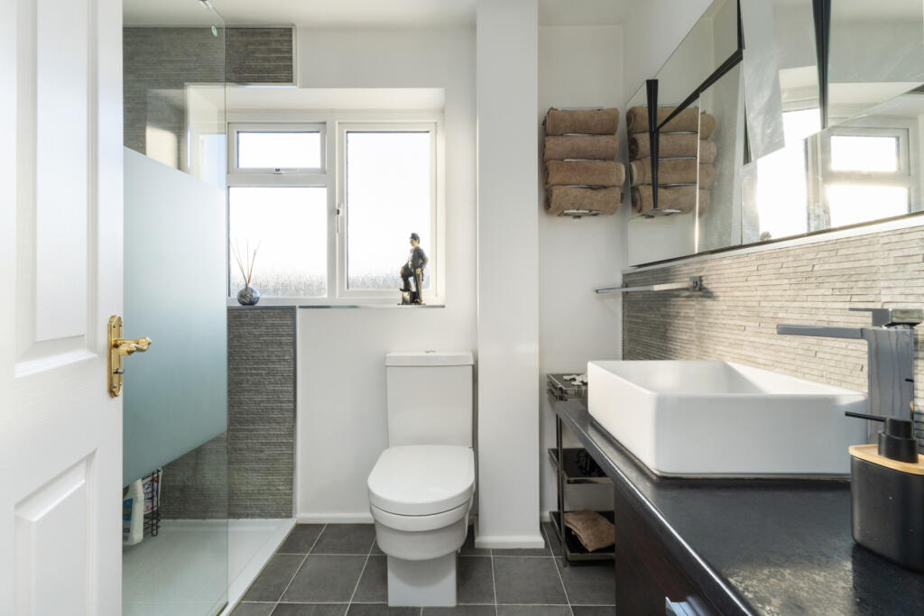 Additional image 18 of Falcon Close, Sawbridgeworth, Hertfordshire, CM21