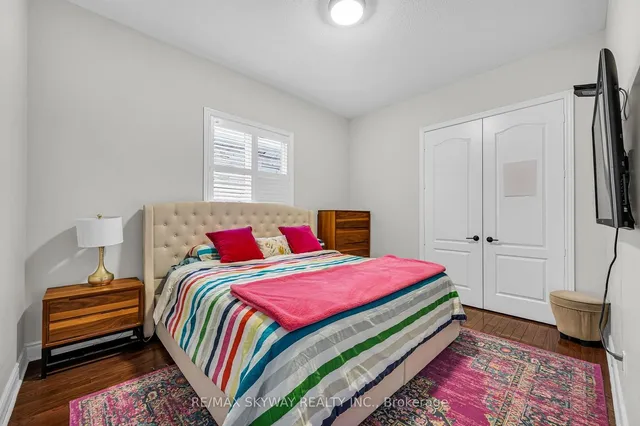 Additional image 22 of 9 Louvre Circ