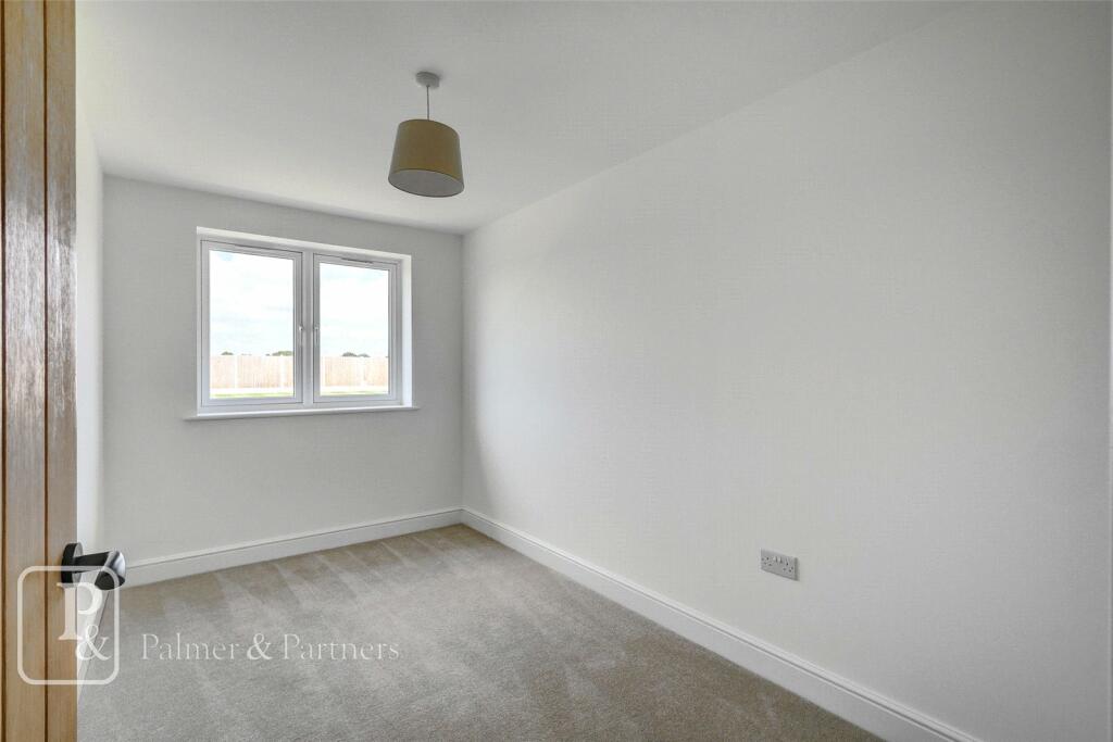 Additional image 9 of Madeleine Gardens, Great Holland, Frinton-On-Sea, CO13