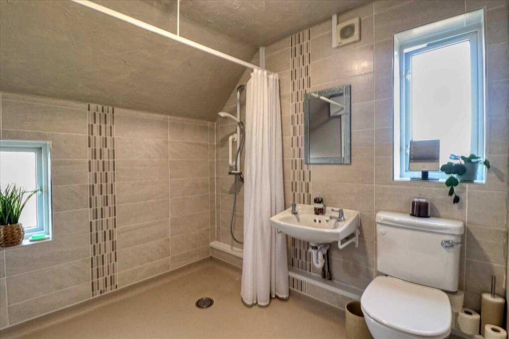 Additional image 9 of Stonehall Drive, Little Clacton