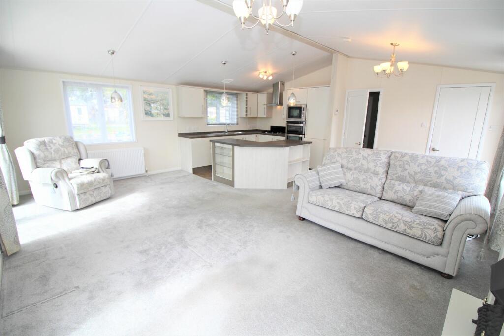Additional image 3 of Firs Caravan Park, London Road, Little Clacton