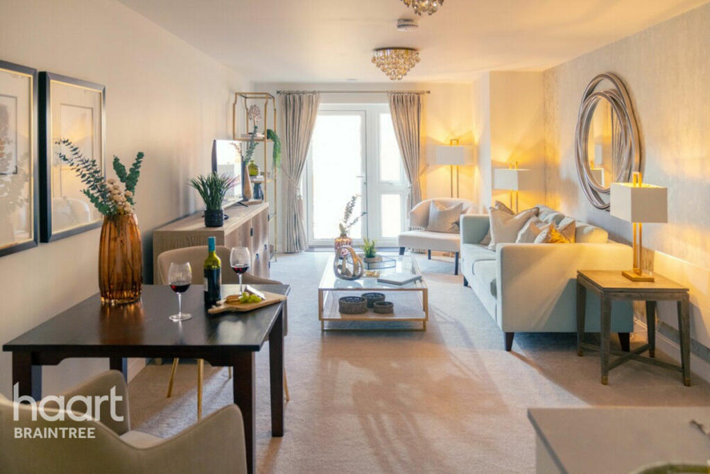 Additional image 3 of High Street, Dunmow