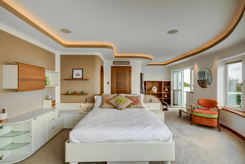 Additional image 48 of Cliff Way, Frinton-on-Sea