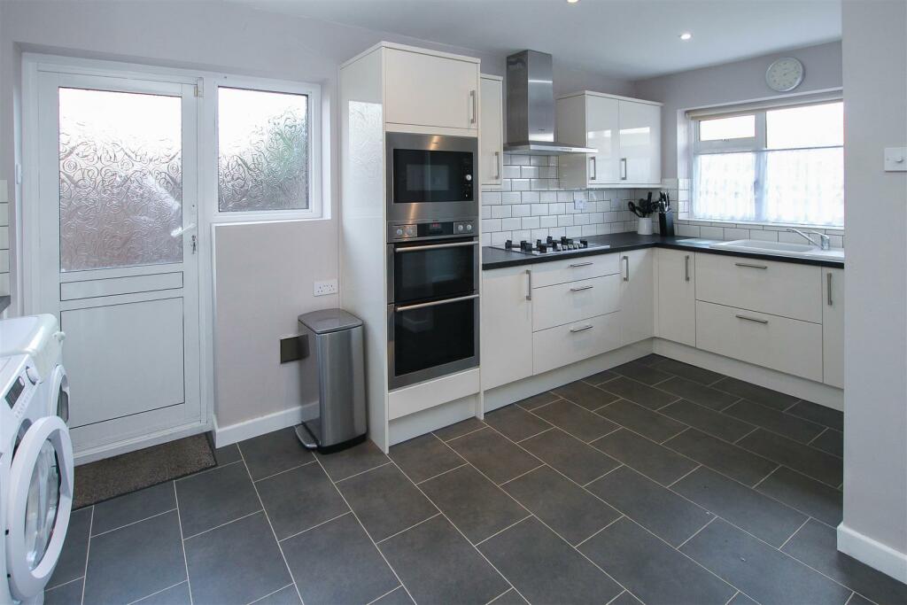 Additional image 19 of Elmtree Avenue, Kelvedon Hatch, Brentwood