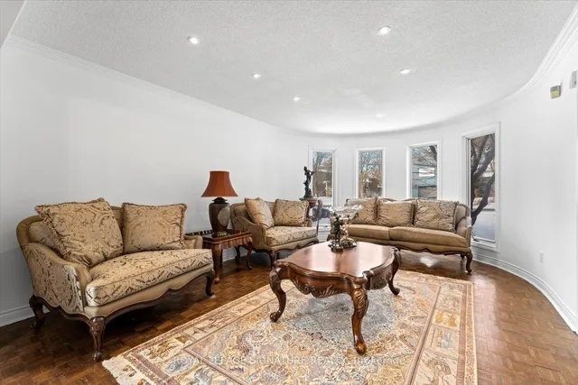 Additional image 6 of 89 Risebrough Ave