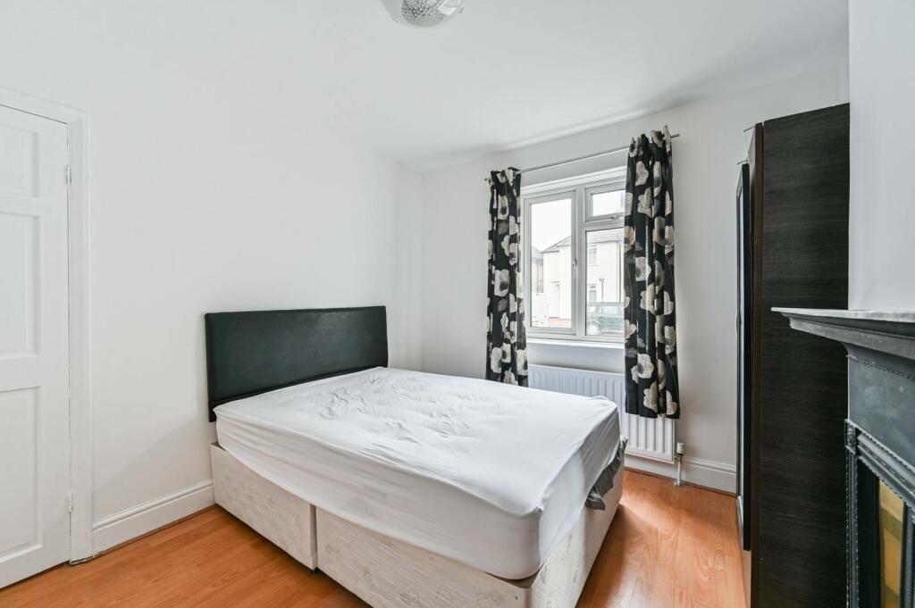 Additional image 5 of Turner Avenue, Mitcham, CR4