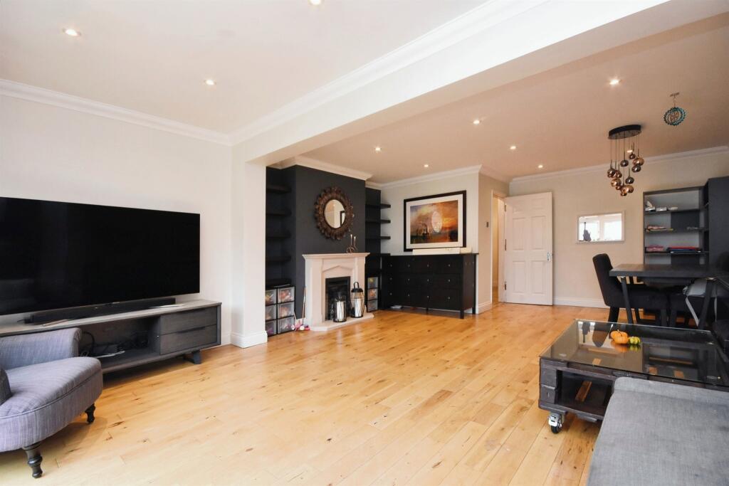 Additional image 4 of Russell Close, Brentwood