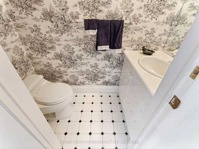 Additional image 30 of 18 Old Colony Rd