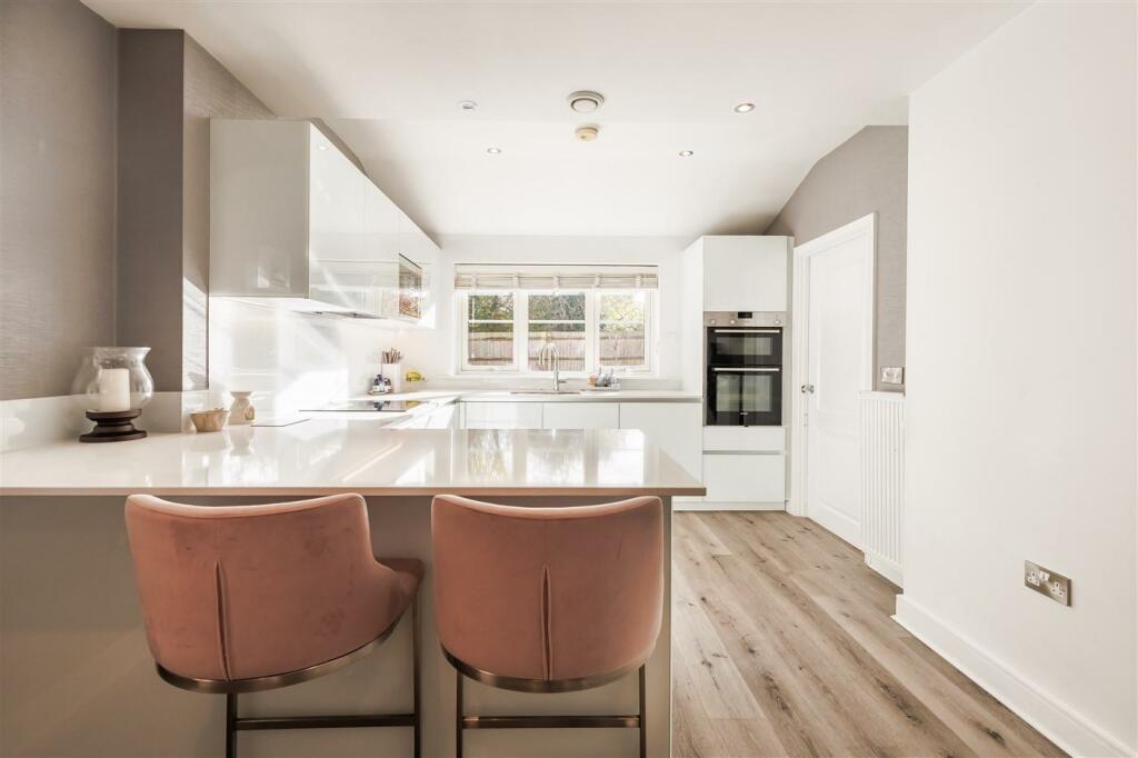 Additional image 7 of Buckingham Road, Epping