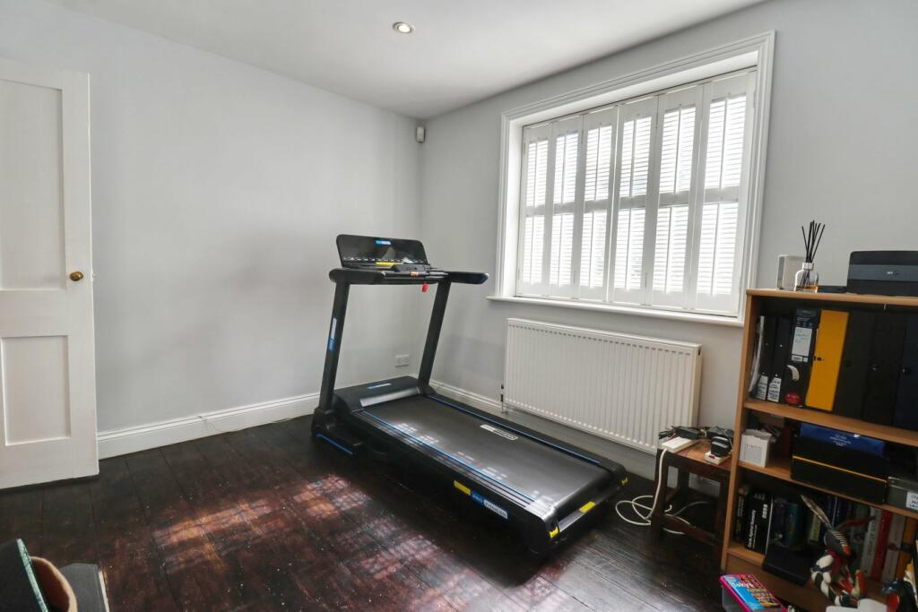 Additional image 13 of Old Harlow, CM17