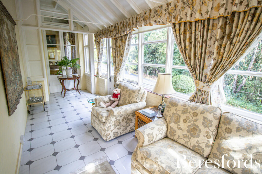 Additional image 11 of Huskards, Back Lane, CM4