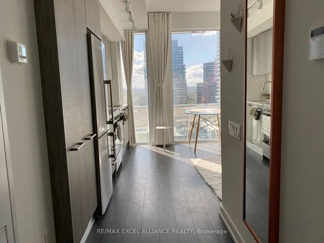 Additional image 5 of 28 Wellesley St Unit 2601