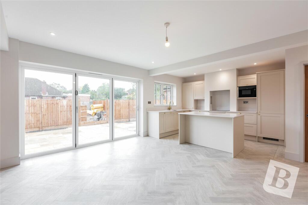 Additional image 6 of St. Mary's Avenue, Shenfield, Brentwood, Essex, CM15