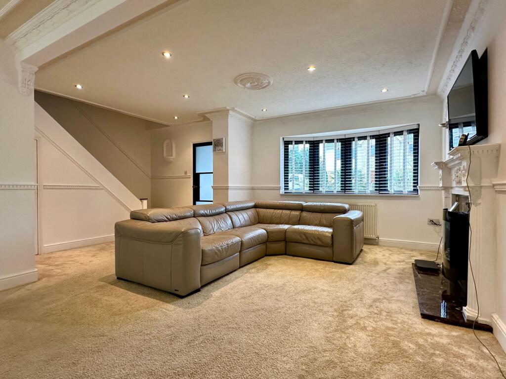 Additional image 5 of Oak Avenue, Crays Hill, CM11