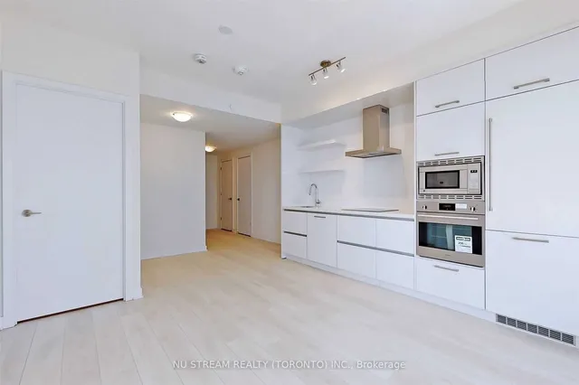 Additional image 9 of 2221 Yonge St St Unit 2405