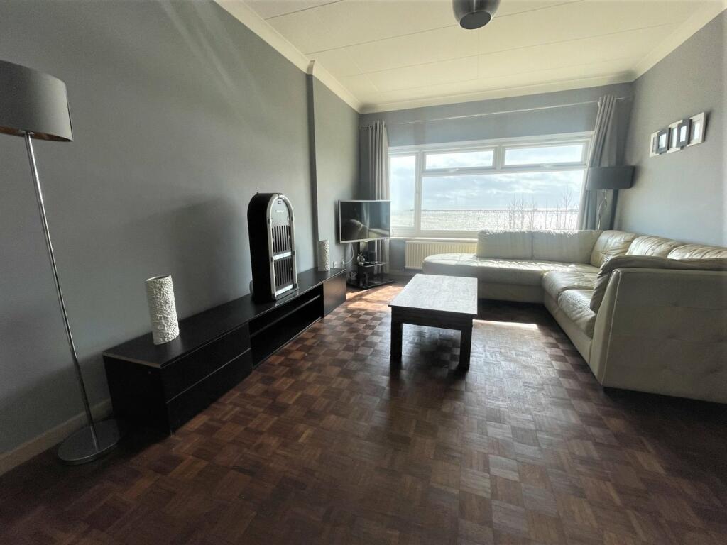 Additional image 7 of The Parade, WALTON ON THE NAZE, CO14