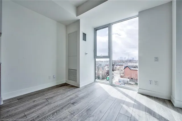 Additional image 23 of 1285 Queen St Unit 514