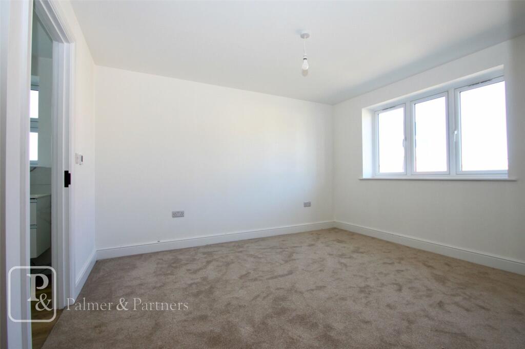 Additional image 8 of Madeleine Gardens, Great Holland, Frinton-On-Sea, CO13