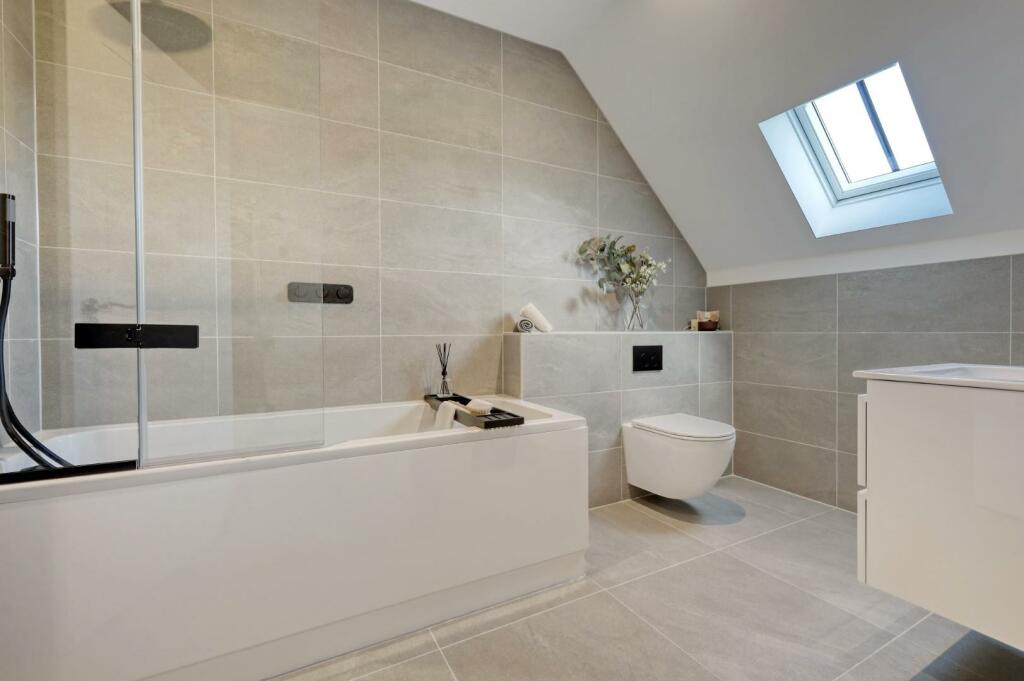 Additional image 15 of Brizes Park, Kelvedon Hatch