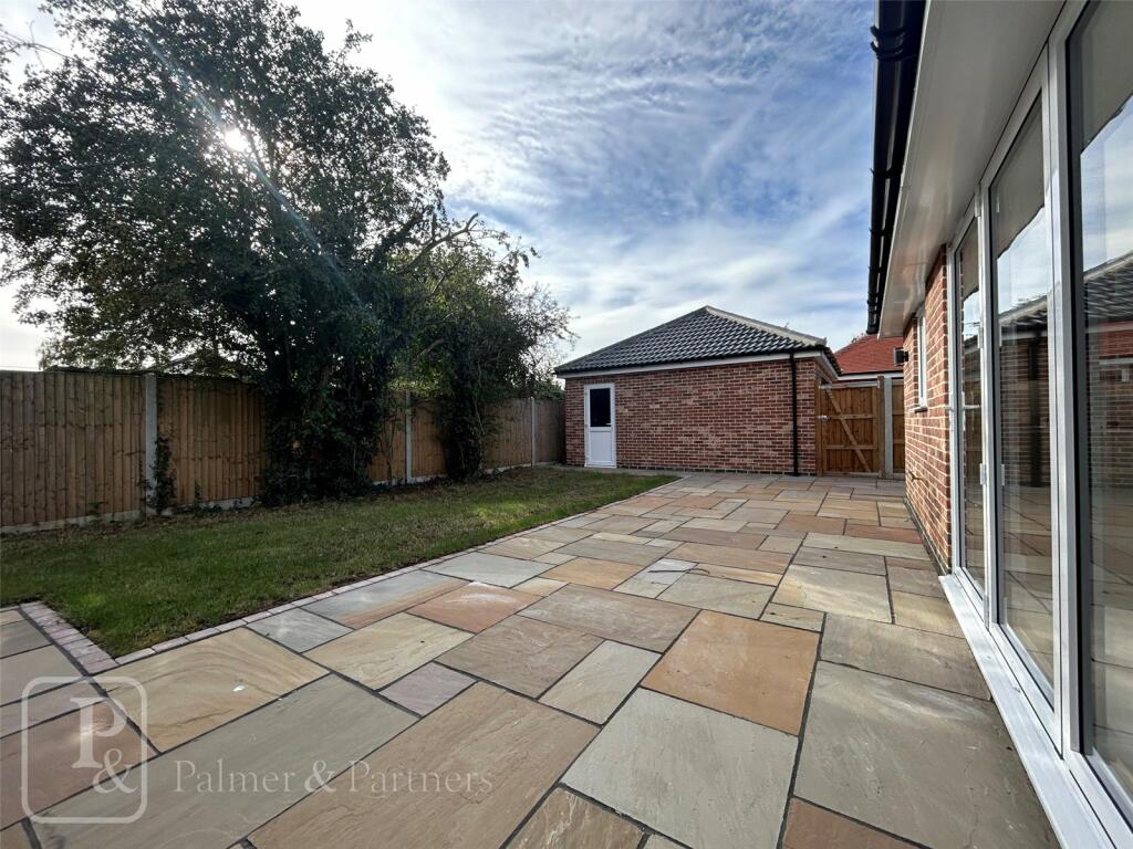 Additional image 17 of The Meadows, Betts Green Road, Little Clacton, Essex, CO16