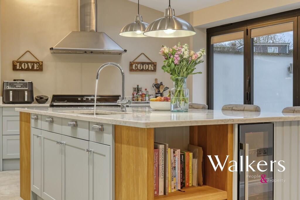 Additional image 4 of West Park Crescent, Billericay