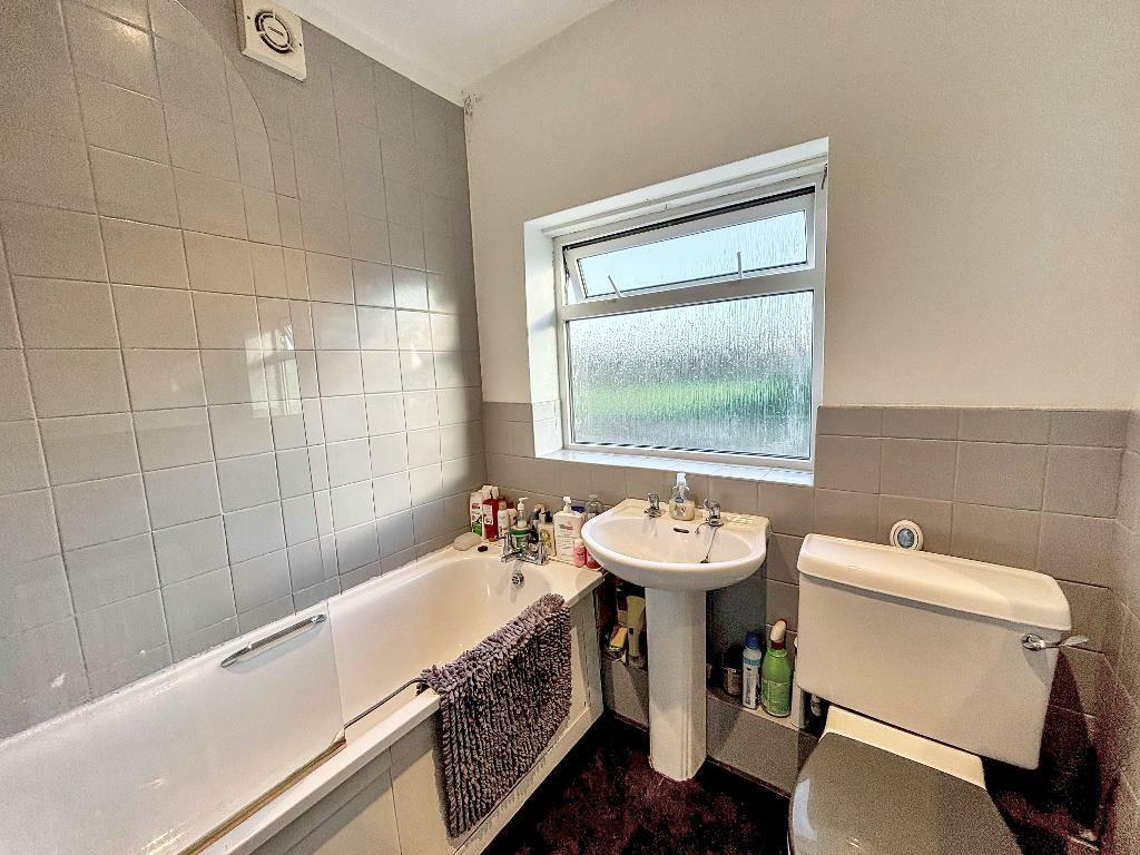 Additional image 10 of Benhurst Gardens, Selsdon, South Croydon, CR2 8NU